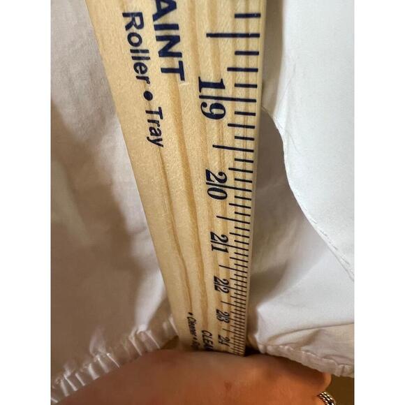 Trina Turk White Floral Embroidery 3/4 Sleeve Split Neckline Tunic Blouse Medium - Picture 11 of 12